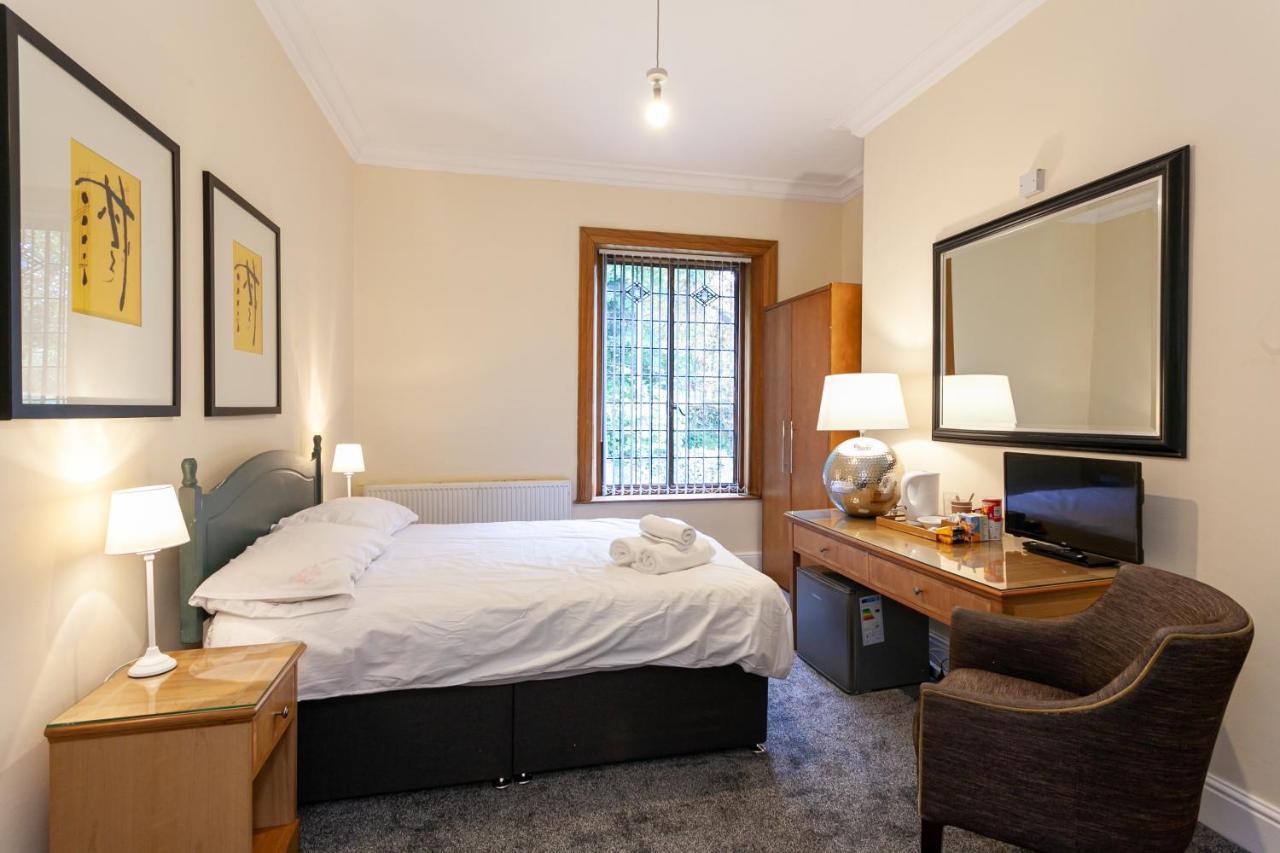 Hotel Townhouse No 12 à Huddersfield Extérieur photo